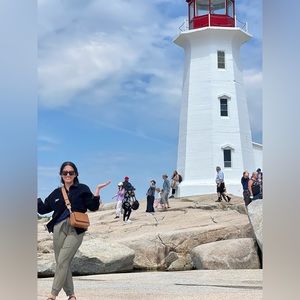 Meet your Posher, Arra